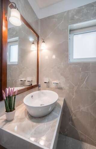 Апартаменты Marinero Apartments Будва Апартаменты с 2 спальнями и террасой-17