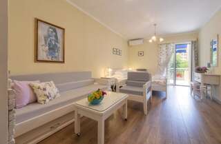 Апартаменты Marinero Apartments Будва Номер-студио с террасой-4